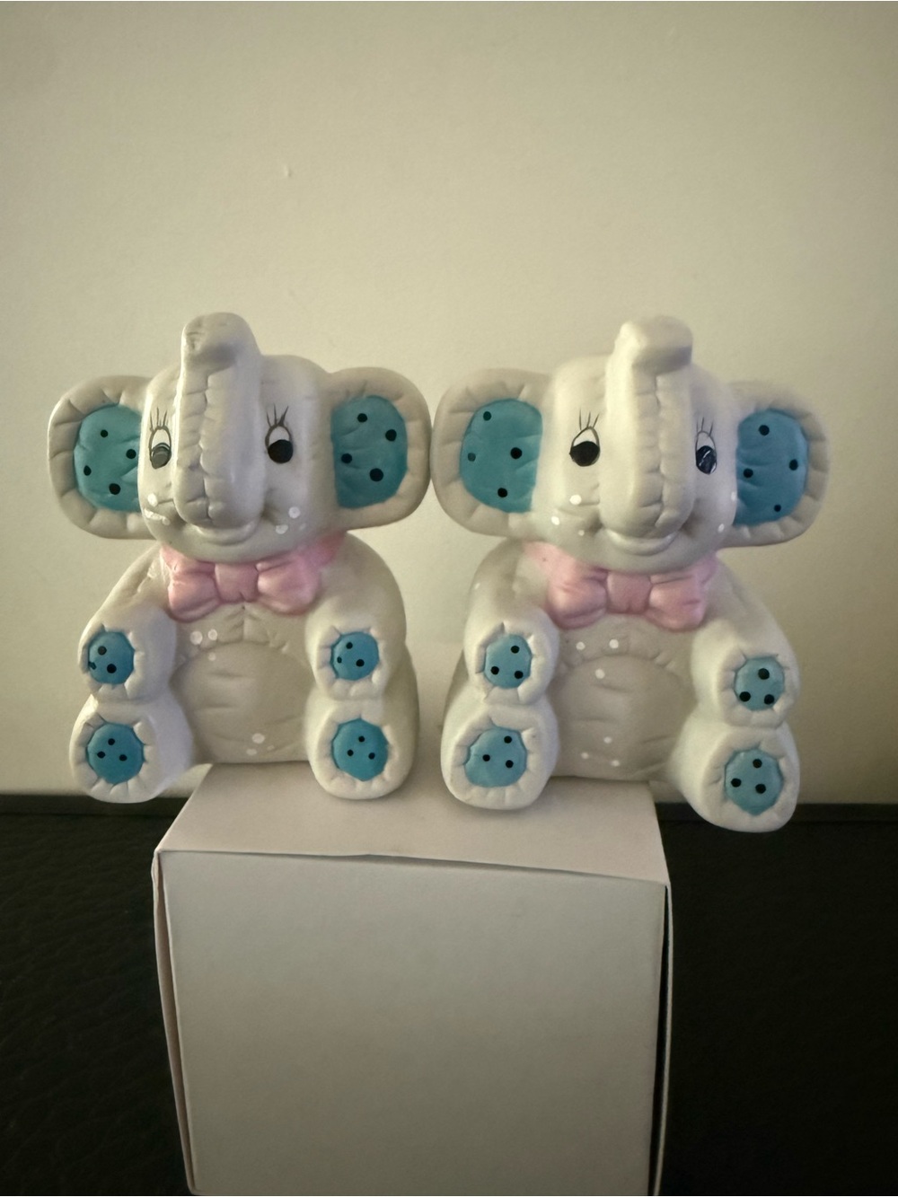 Salt & Pepper Shakers Pair of Elephant Blue Pink & Gray Pre-Owned.